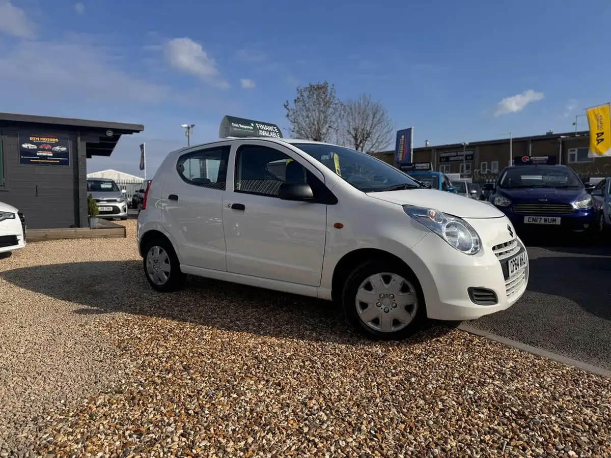 2014-suzuki-alto-10-sz-big-0