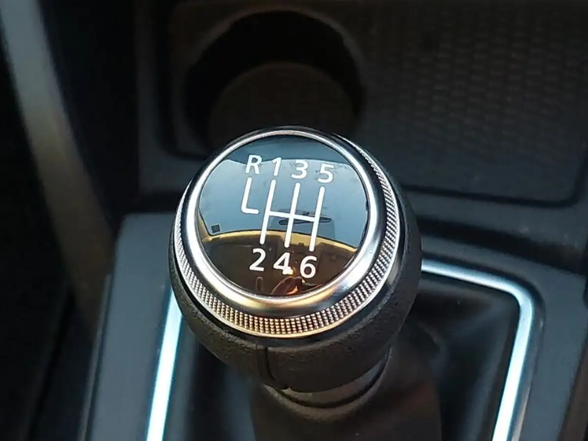 2022-dacia-duster-13-tce-comfort-130hpeu6d-4x2-window-van-big-14