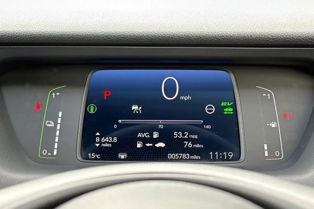 2024-honda-jazz-15-i-mmd-advance-big-17