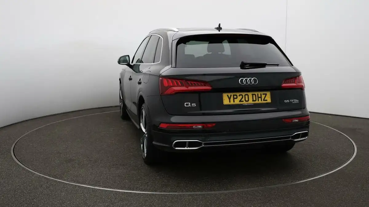 2020-audi-q5-20-55-tfsi-e-vorsprung-competition-big-56