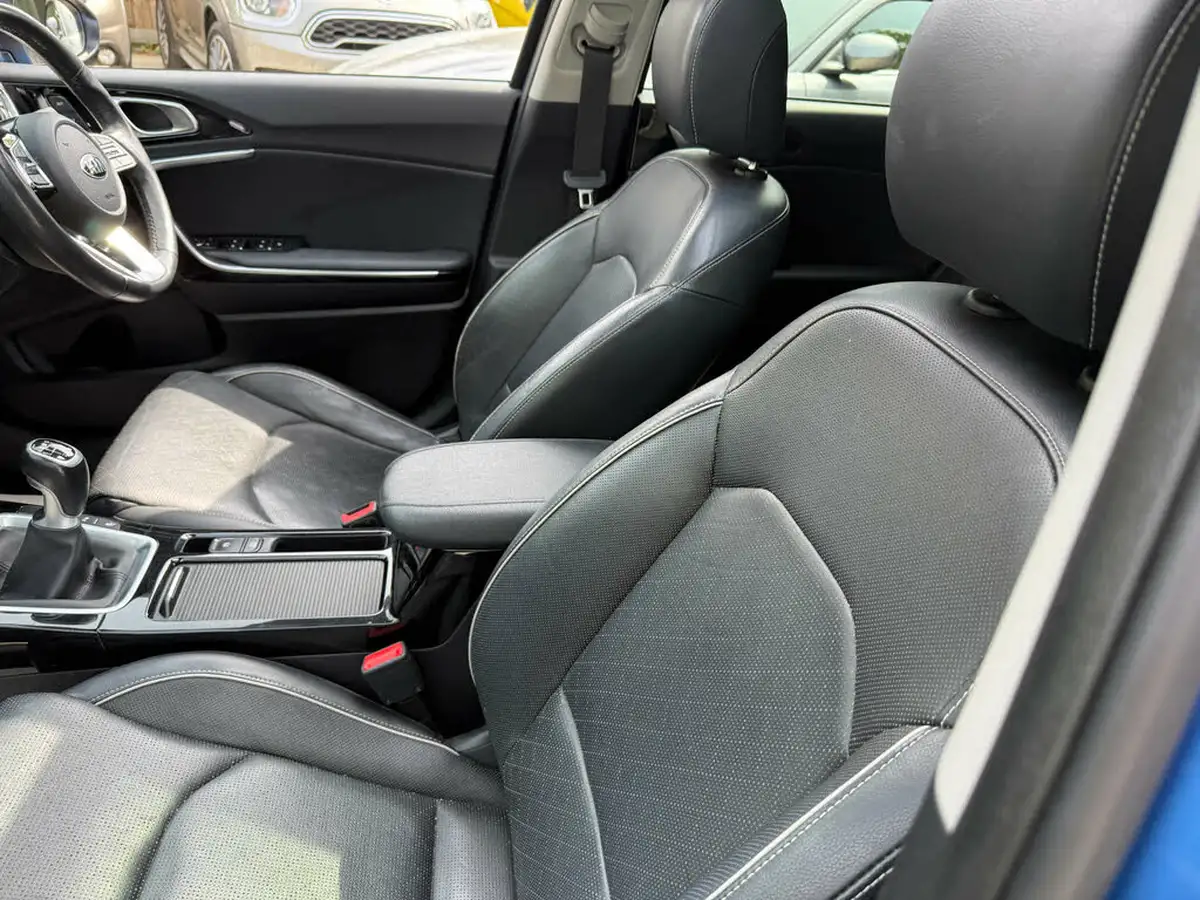 2018-kia-ceed-14-t-gdi-first-edition-hatchback-big-57