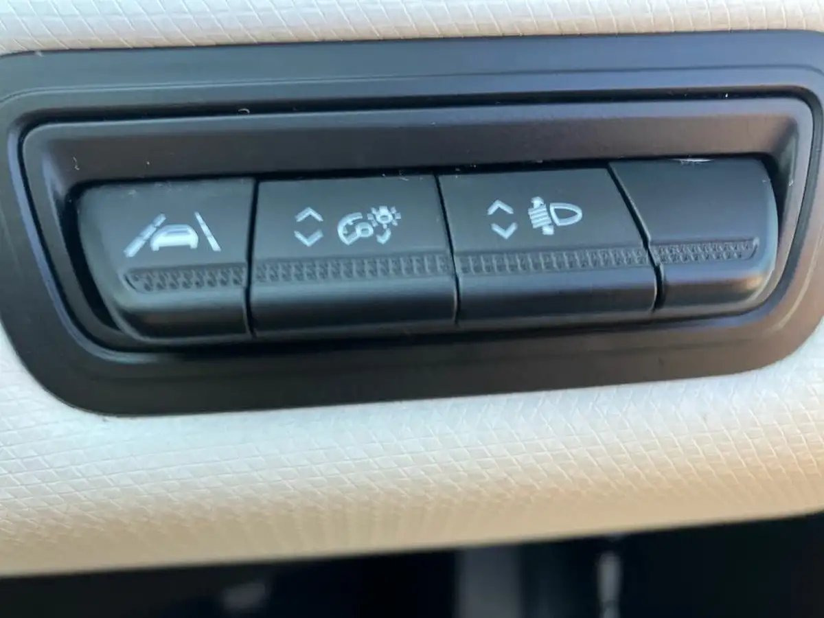2022-renault-clio-16-techno-big-24