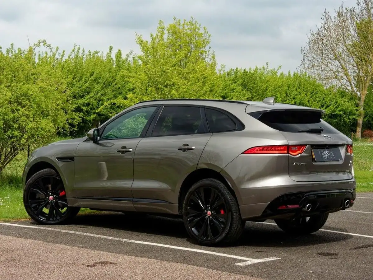 2018-jaguar-f-pace-30td-s-awd-big-10