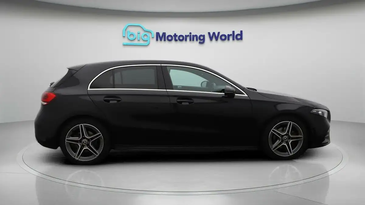 2020-mercedes-benz-a-class-13-a200-amg-line-executive-hatchback-5d-7g-dct-big-8