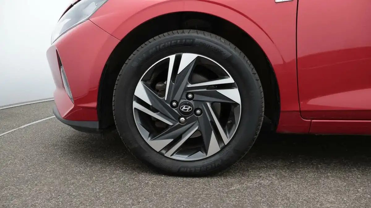 2023-hyundai-i20-10-t-gdi-se-connect-eclutch-imt-big-18