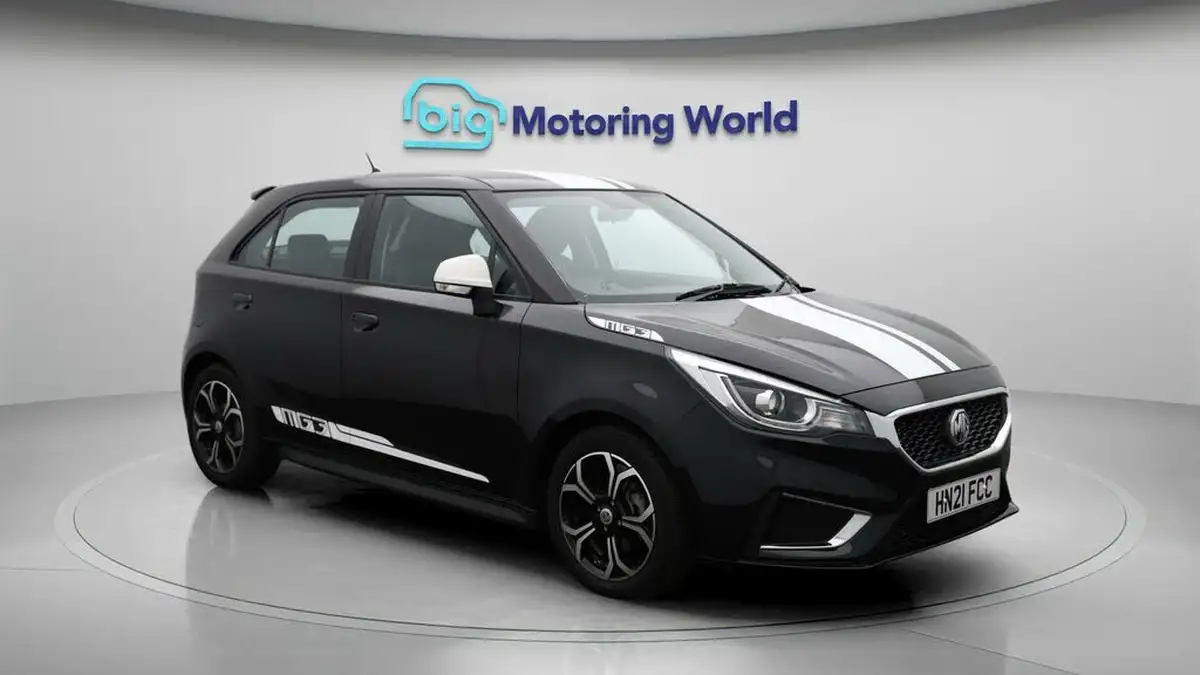 2021-mg-mg3-15-vti-tech-exclusive-nav-big-1