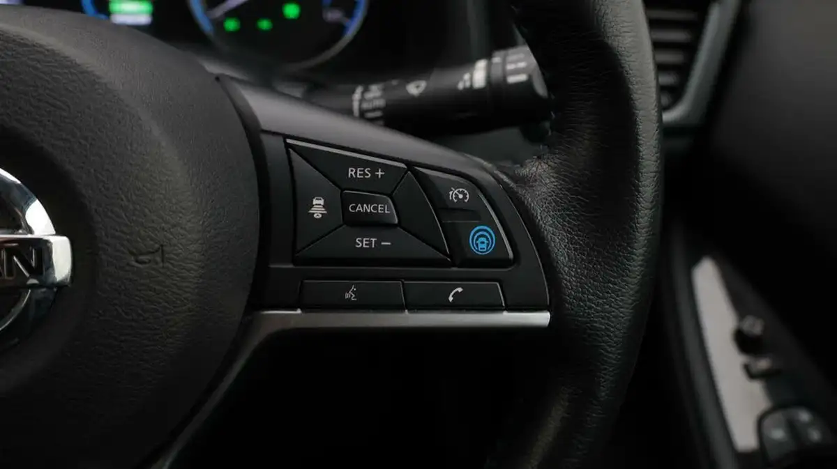 2022-nissan-leaf-e-tekna-big-25
