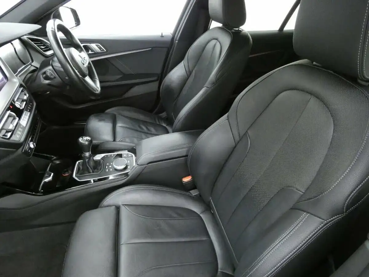 2020-bmw-1-series-big-19