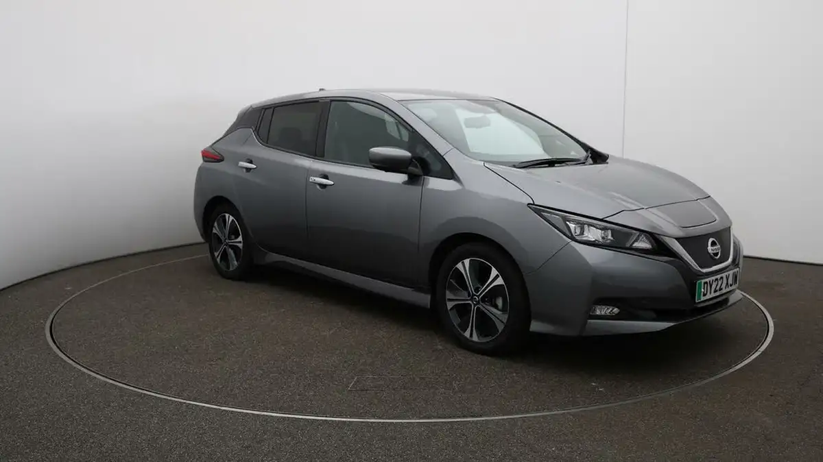 2022-nissan-leaf-e-tekna-big-1