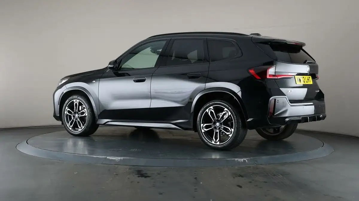 2022-bmw-x1-20td-sdrive-18d-m-sport-premier-big-69