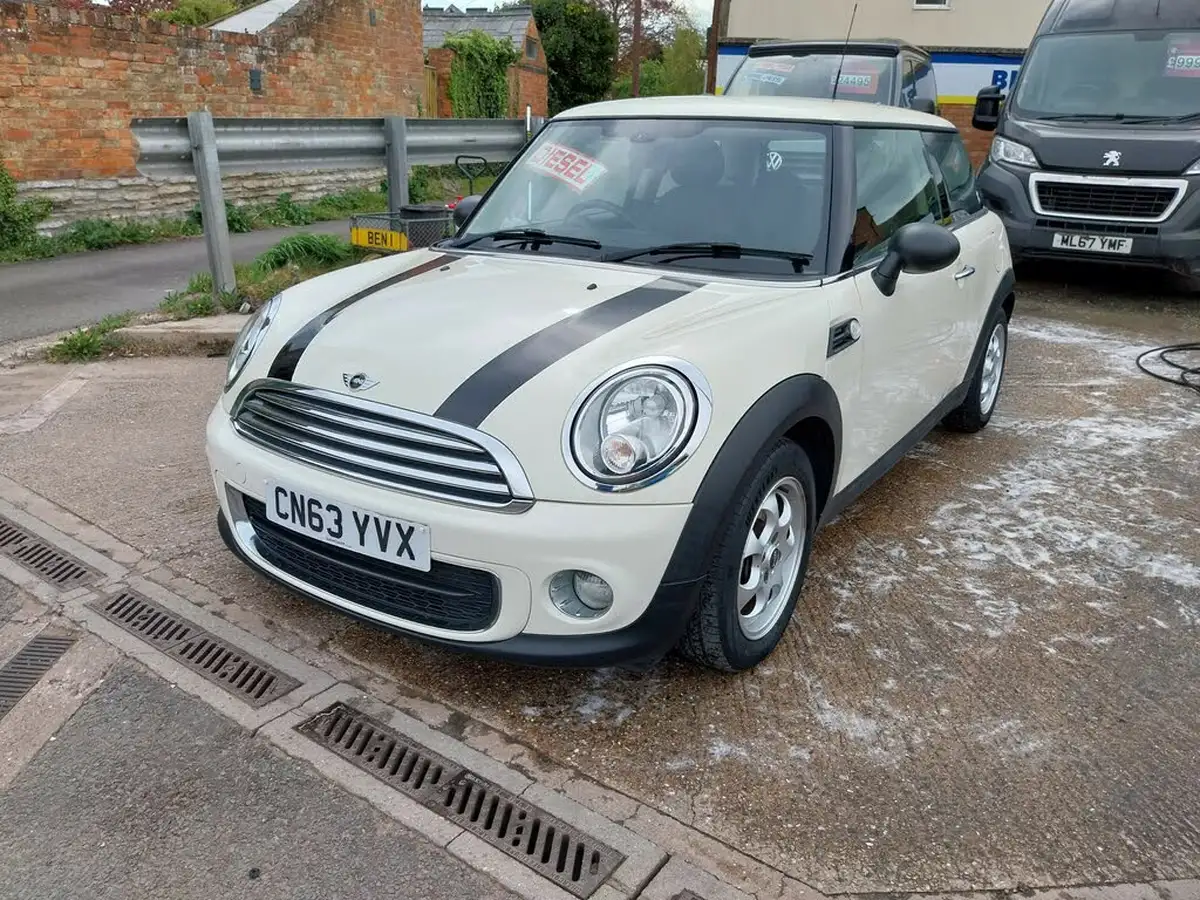 2013-mini-cooper-16td-one-d-90bhp-sport-chili-big-2