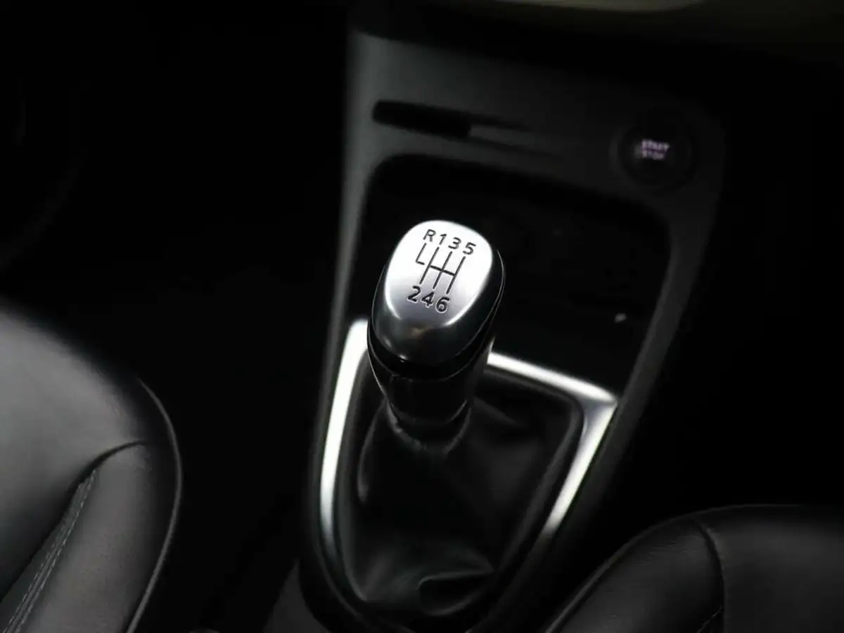 2019-renault-captur-13-tce-gt-line-130bhp-big-16