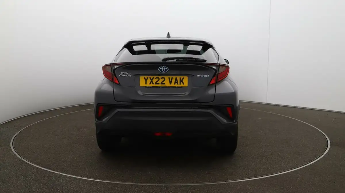 2022-toyota-c-hr-18-vvt-i-design-big-50