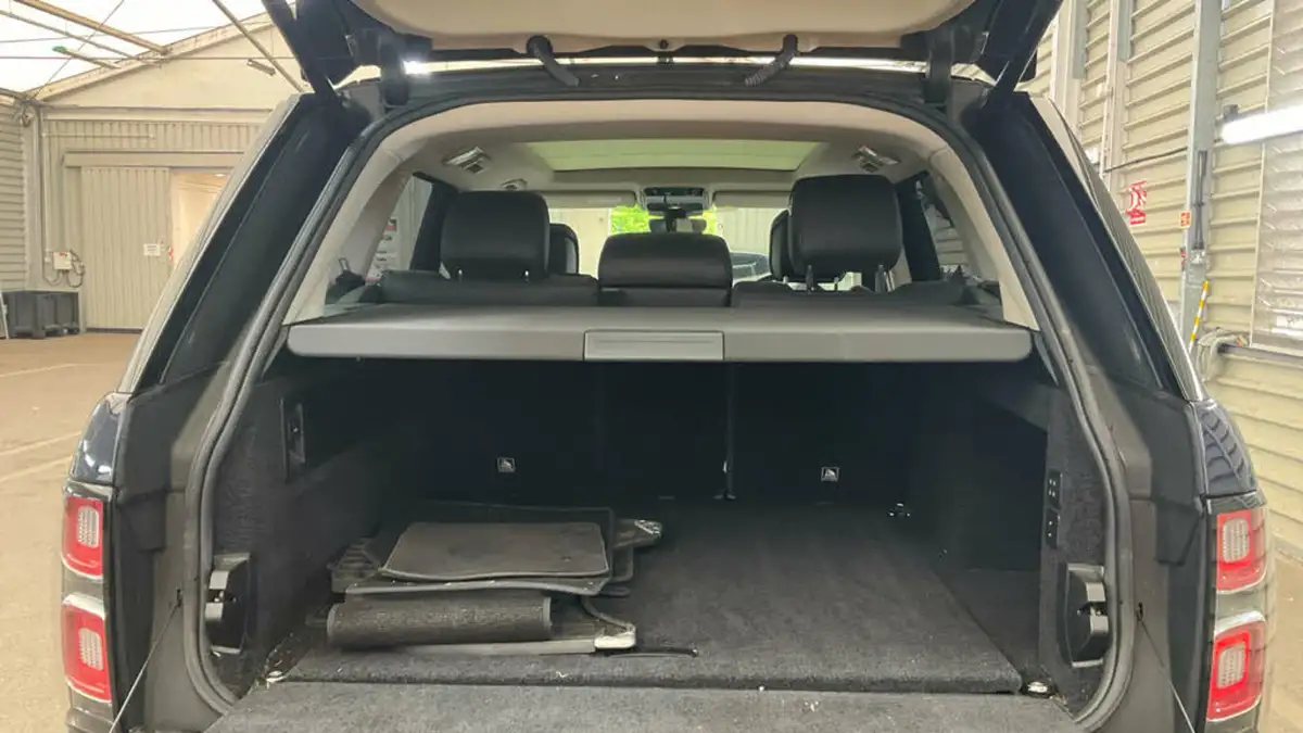 2019-land-rover-range-rover-30-sd-v6-vogue-big-3