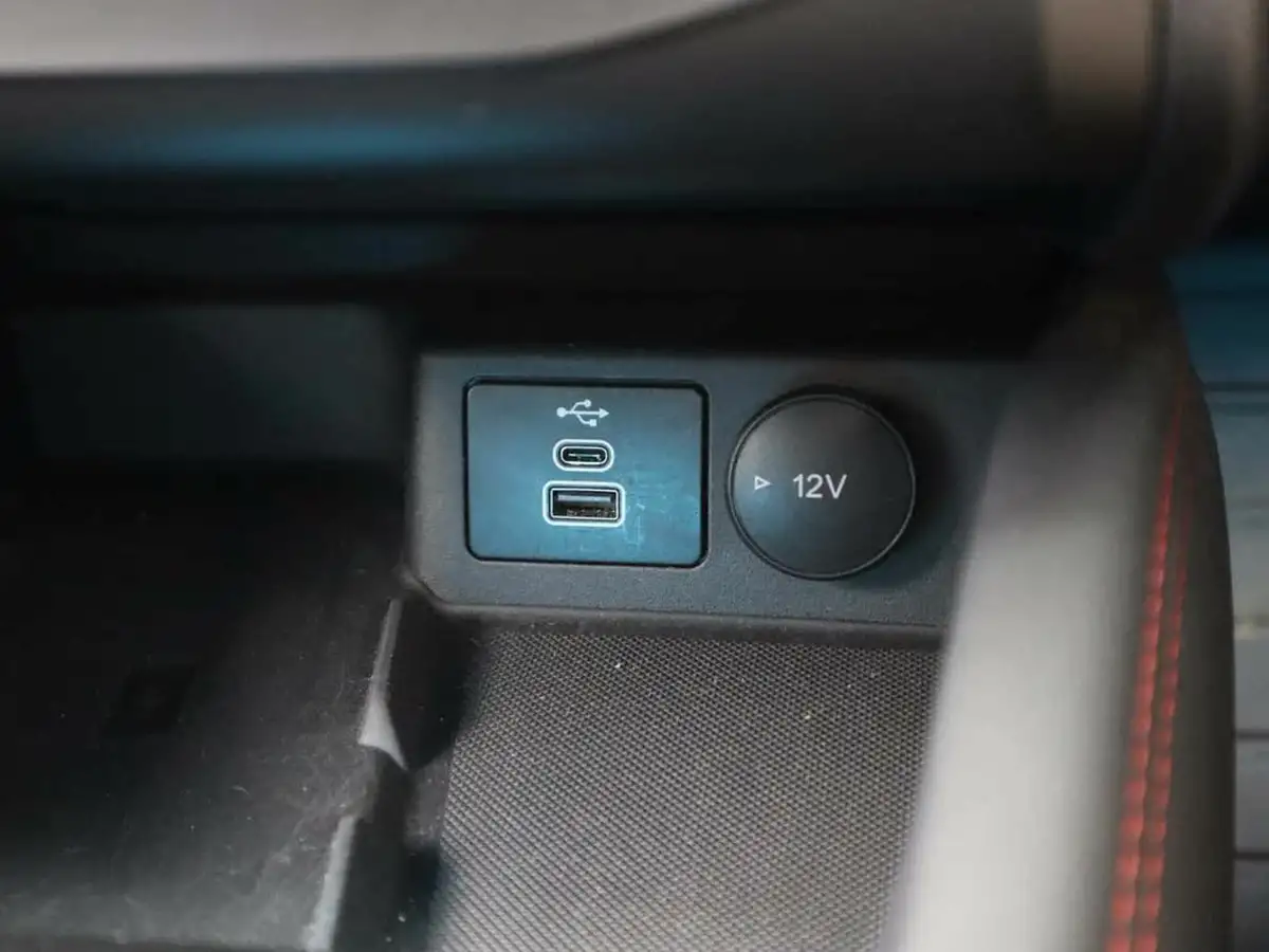 2023-ford-focus-10t-st-line-x-125ps-hybrid-mhev-hatchback-powershift-big-20