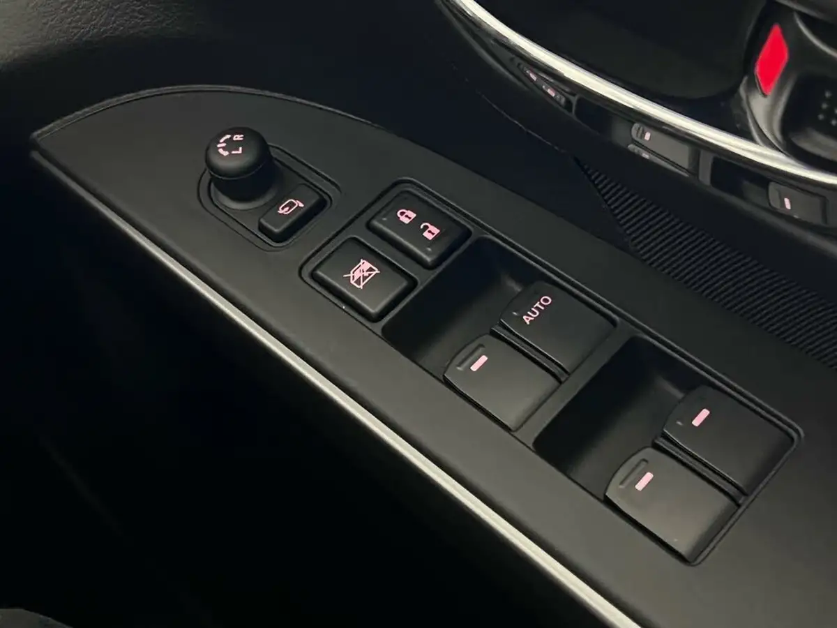 2023-suzuki-s-cross-14-boosterjet-motion-big-23