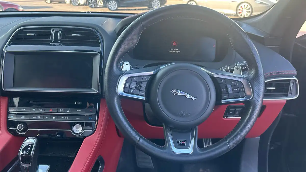 2019-jaguar-f-pace-50-v8-sc-svr-ss-big-14