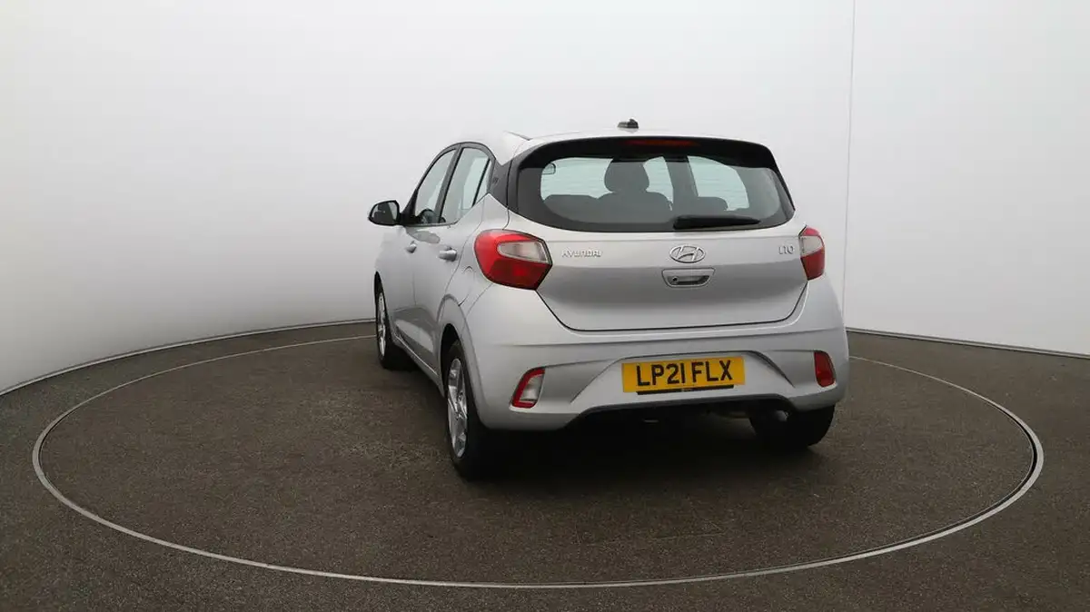 2021-hyundai-i10-10-se-connect-big-53