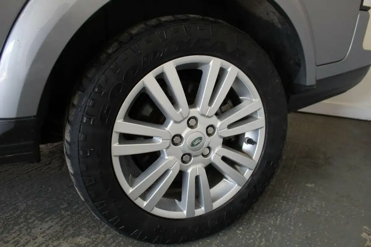 2012-land-rover-discovery-4-30-sd-v6-xs-30-sd-4x4-auto-big-57