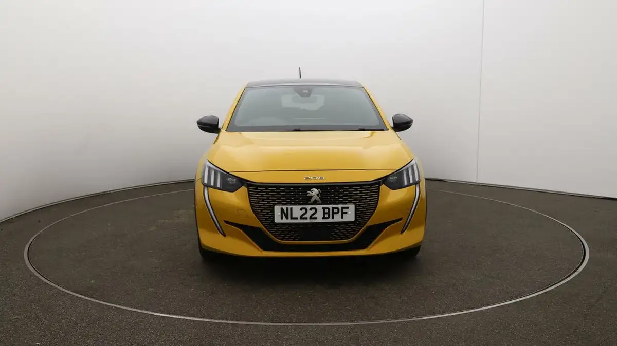 2022-peugeot-208-e-gt-premium-big-34