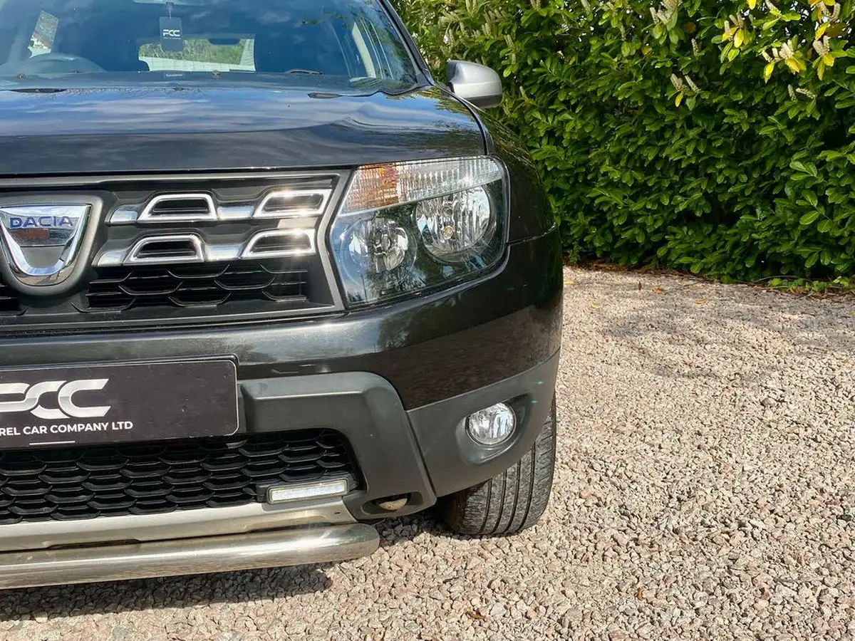 2015-dacia-duster-15dci-laureate-110bhp-station-wagon-5d-big-41