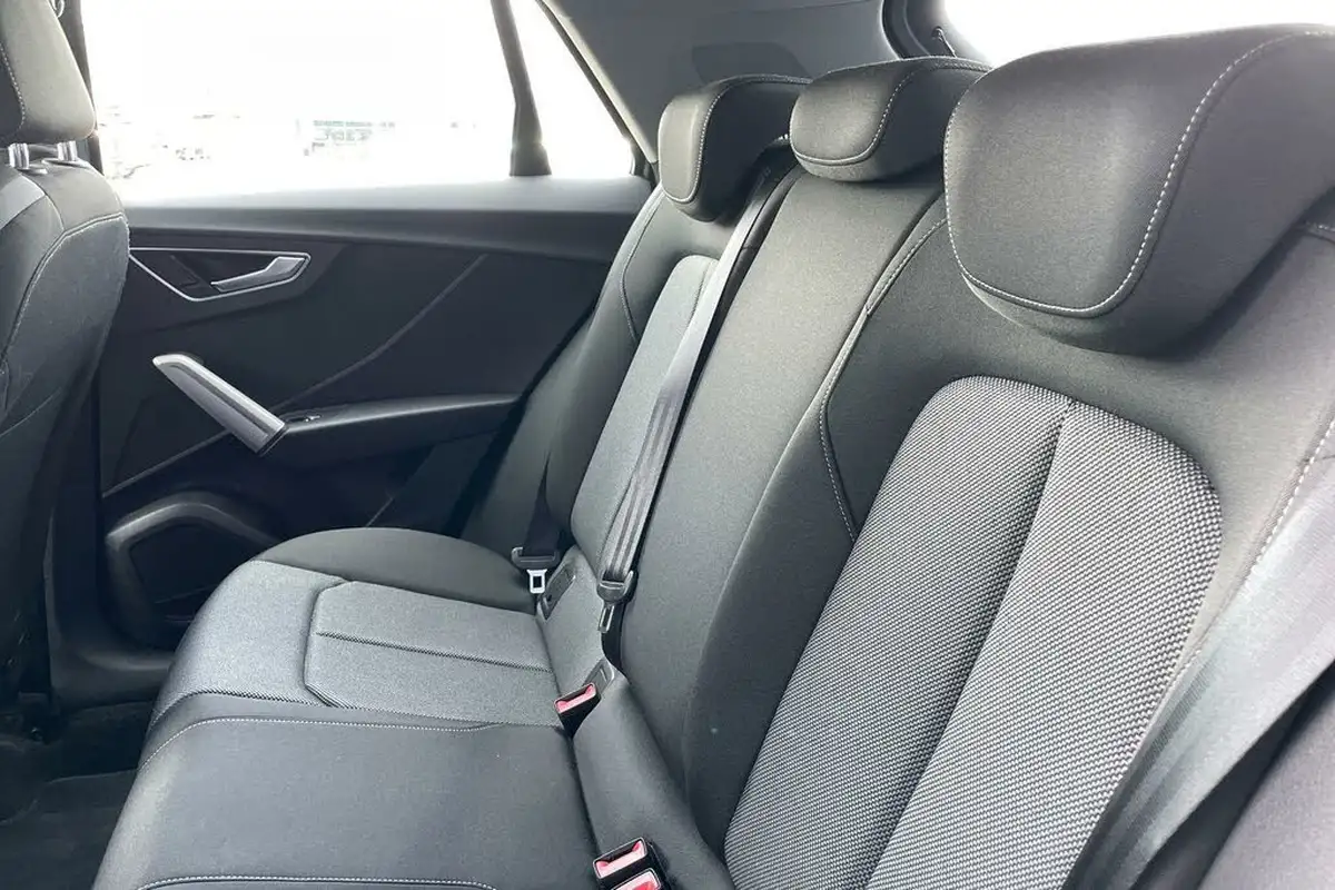 2023-audi-q2-10-30-tfsi-sport-big-29
