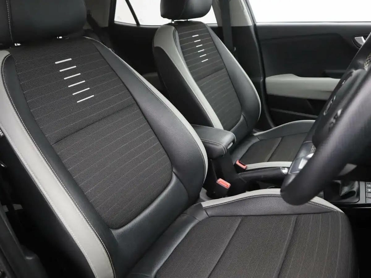 2018-kia-stonic-10-t-gdi-3-big-7