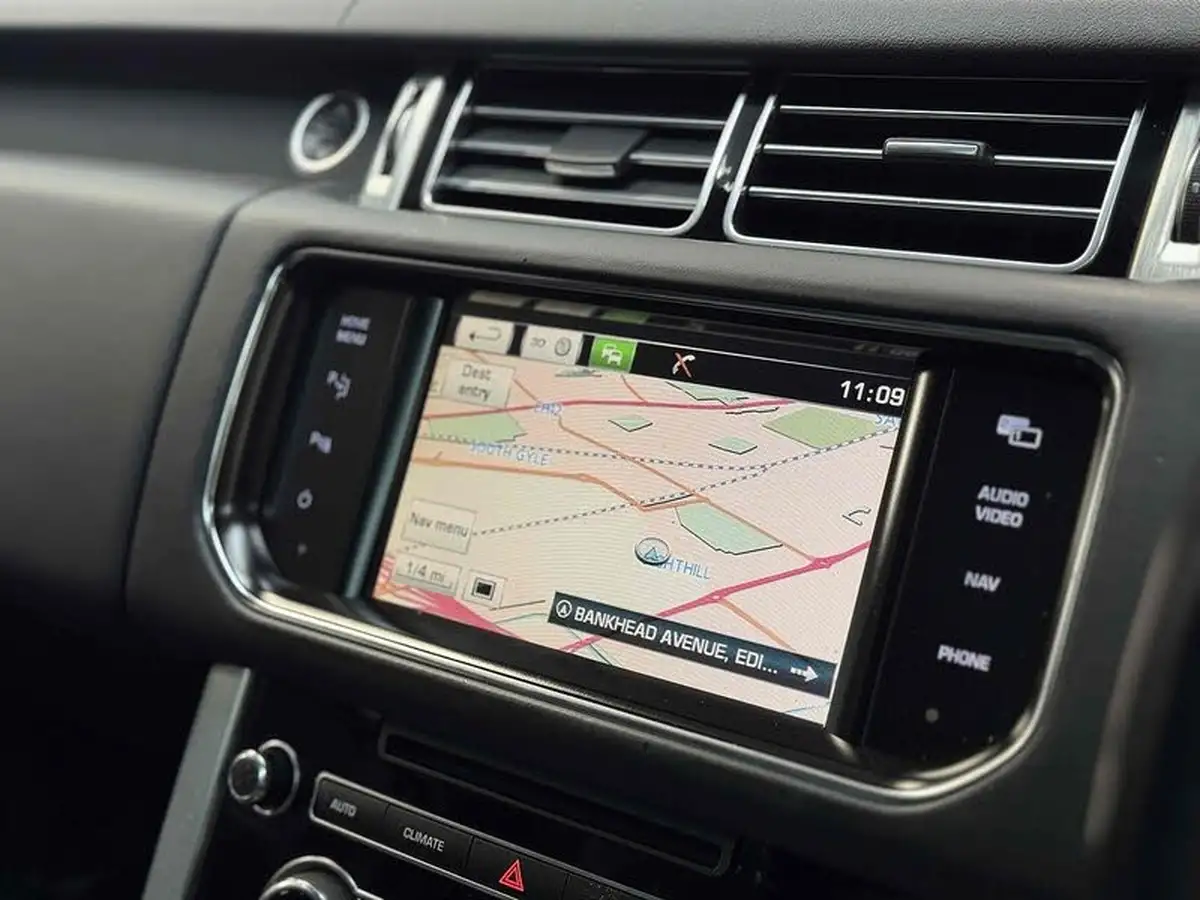 2015-land-rover-range-rover-30tdv6-vogue-se-big-8