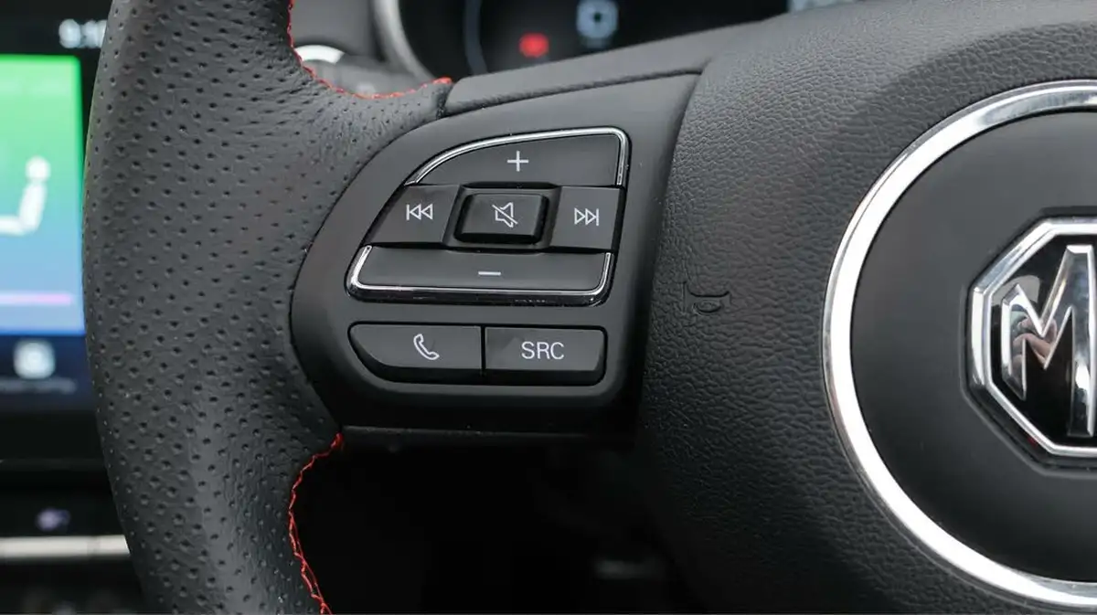 2022-mg-zs-suv-10t-gdi-exclusive-big-24