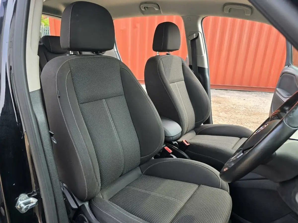 2017-vauxhall-zafira-tourer-14i-16v-turbo-sri-nav-leather-pk-auto-big-22