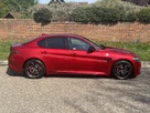2022-alfa-romeo-giulia-29-biturbo-quadrifoglio-small-7