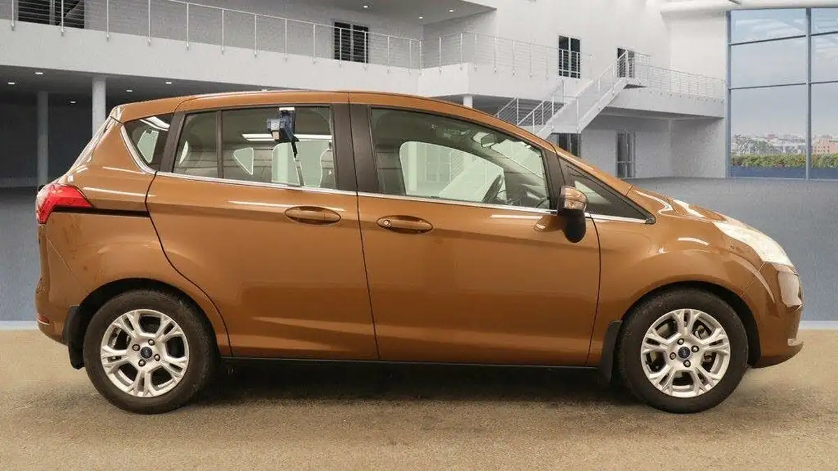 2013-ford-b-max-15tdci-zetec-big-4
