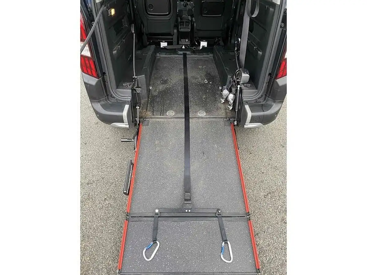 2019-peugeot-rifter-15-bluehdi-allure-100bhp-standard-big-25