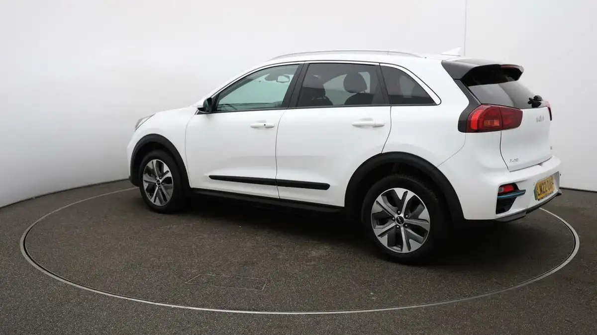 2022-kia-niro-ev-e-2-big-26