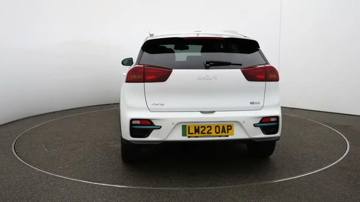 2022-kia-niro-ev-e-2-big-50