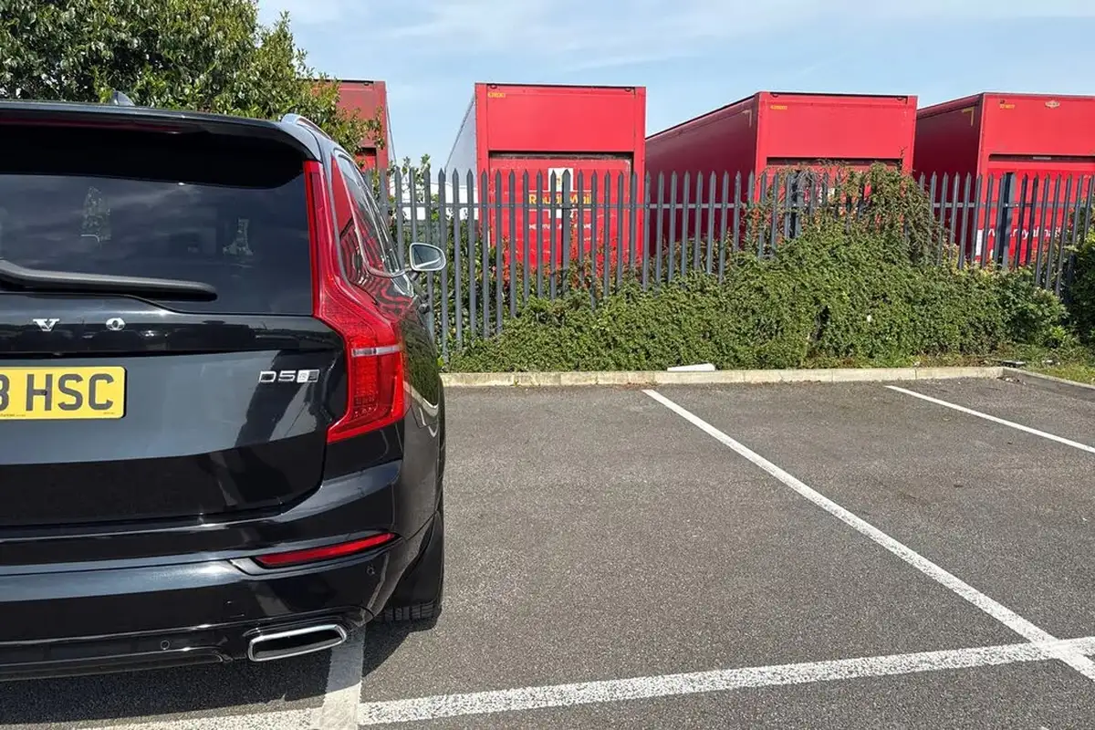 2018-volvo-xc90-20td-d5-r-design-4x4-big-39