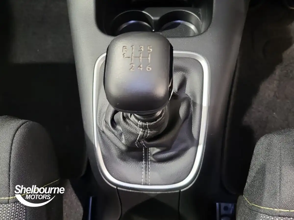 2019-citroen-c3-12-puretech-flair-110ps-ss-big-32