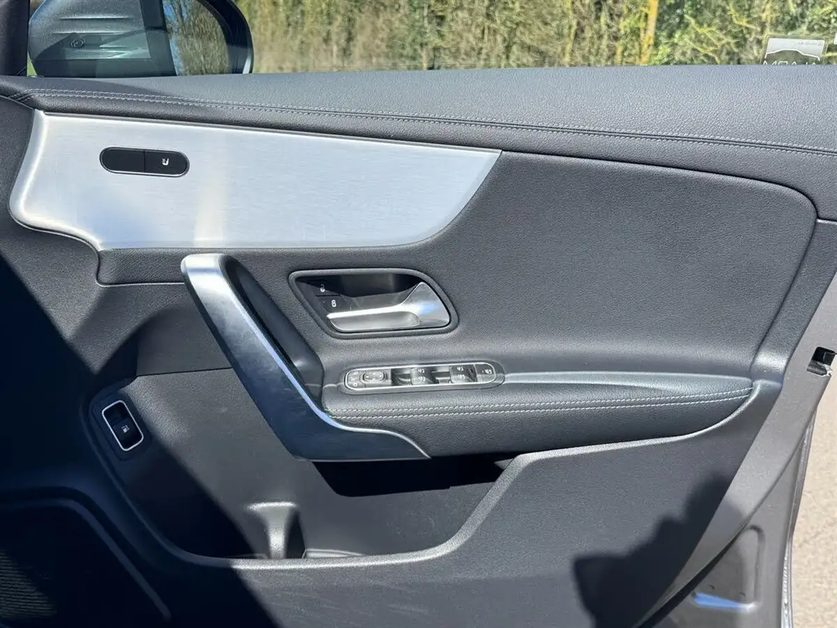 2022-mercedes-benz-cla-13-cla-250e-amg-line-premium-plus-218ps-coupe-4d-big-28