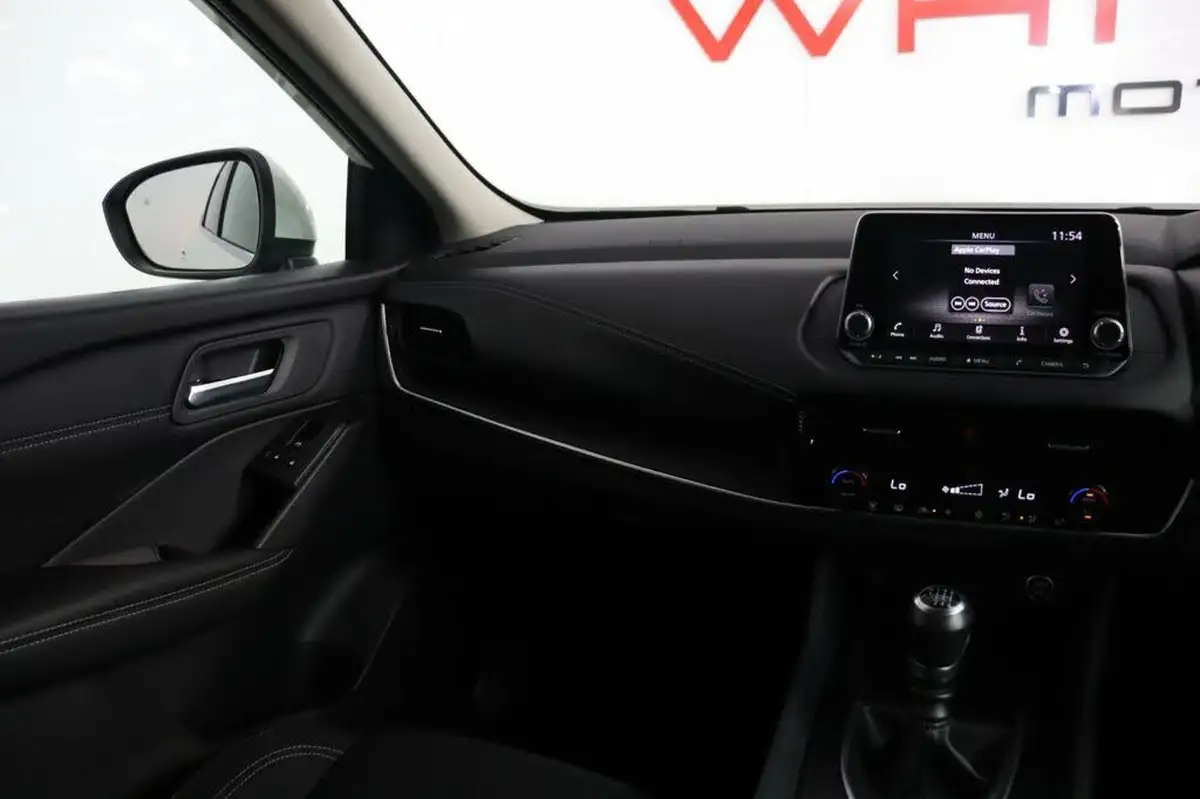 2022-nissan-qashqai-13-dig-t-acenta-premium-140ps-big-16