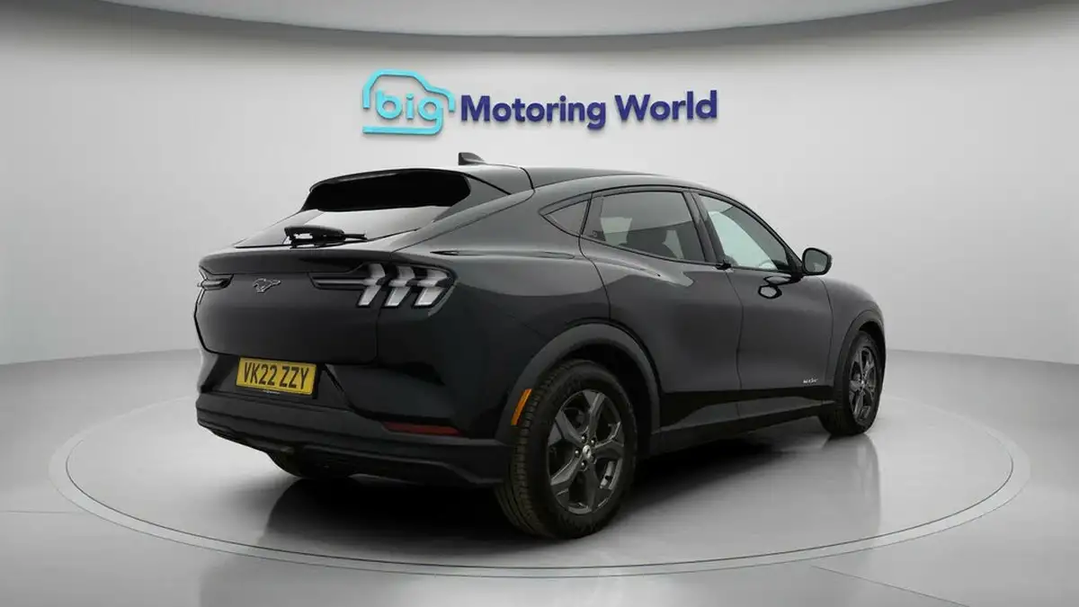 2022-ford-mustang-mach-e-e-standard-range-big-6