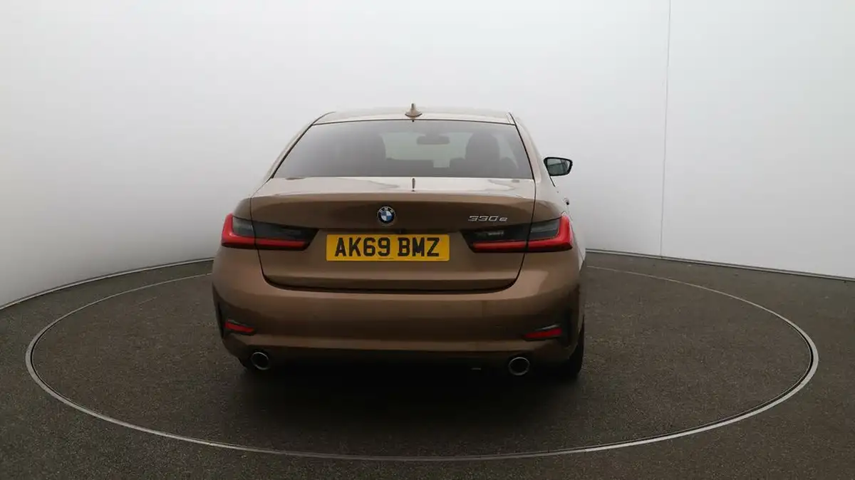2019-bmw-3-series-20-330e-sport-pro-big-48