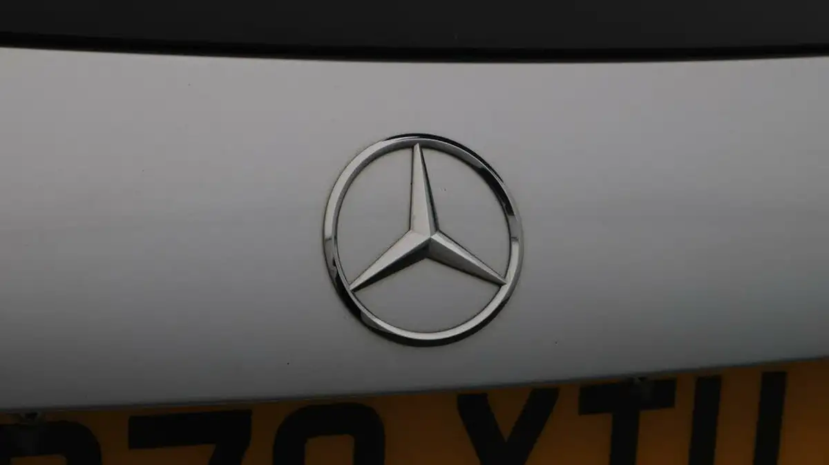 2020-mercedes-benz-a-class-13-a200-amg-line-executive-hatchback-5d-7g-dct-big-20