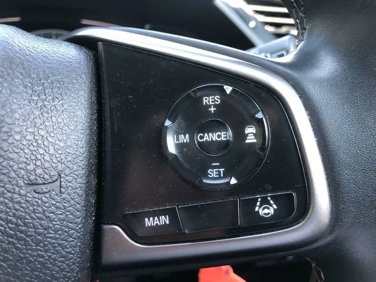 2021-honda-civic-10-vtec-turbo-sr-hatchback-5d-big-14