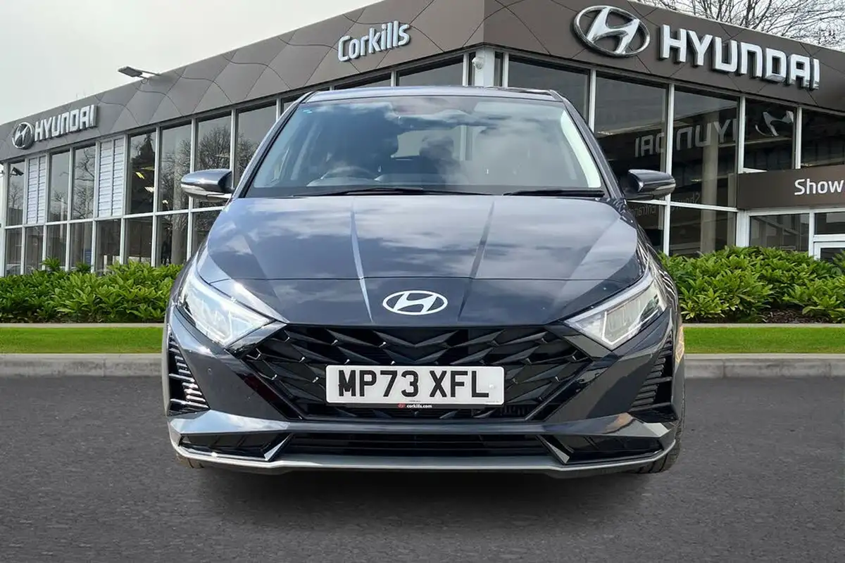 2023-hyundai-i20-10-t-gdi-premium-two-tone-roof-big-7
