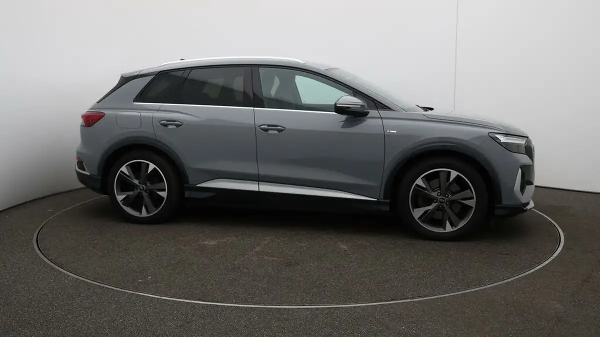 2022-audi-q4-e-tron-40e-s-line-station-wagon-big-42