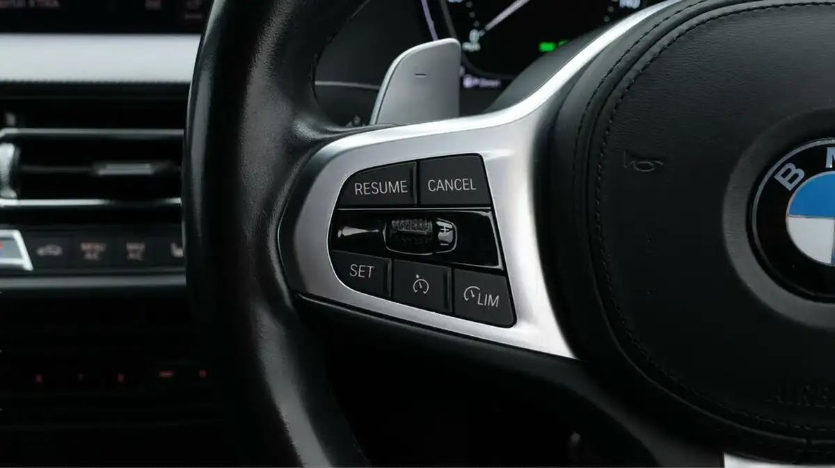 2021-bmw-1-series-20td-118d-m-sport-lcp-auto-big-23