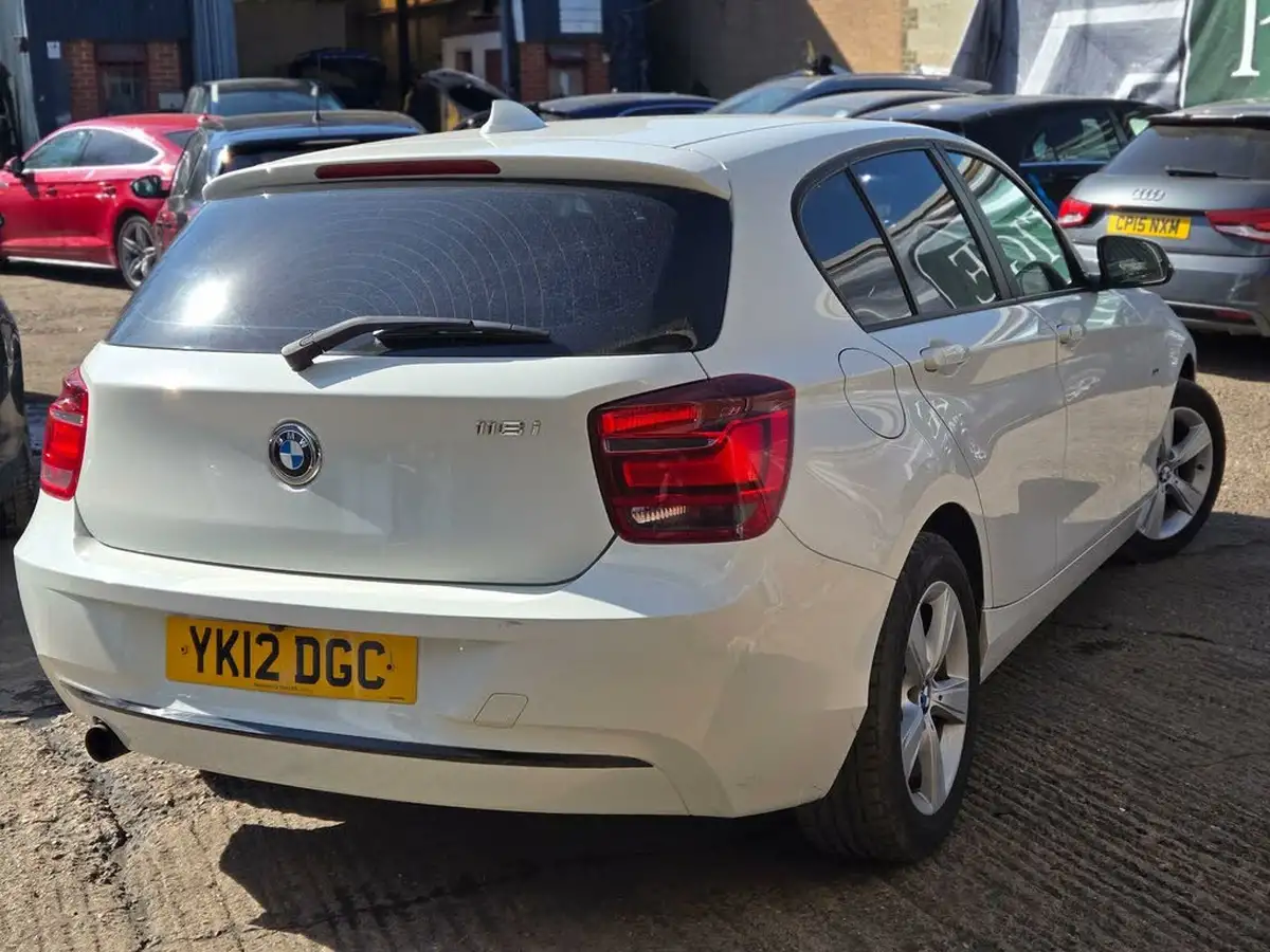 2012-bmw-1-series-big-16