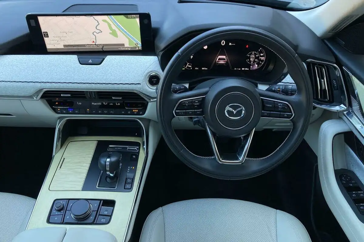 2023-mazda-cx-60-25-e-skyactiv-takumi-big-13