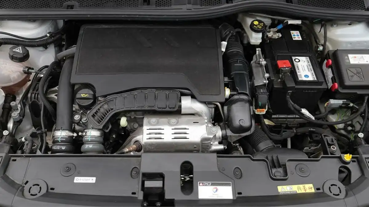 2023-peugeot-208-12-puretech-allure-premium-100ps-eat8-big-19