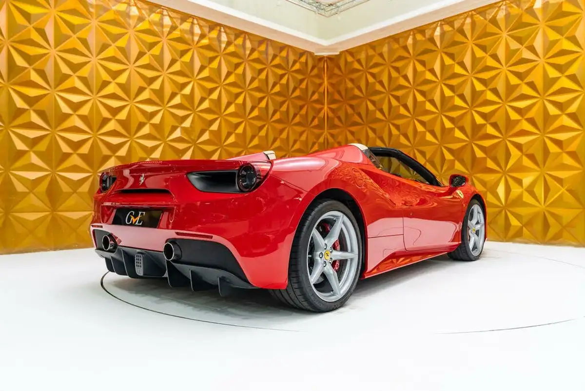 2017-ferrari-488-39-488-spider-big-27